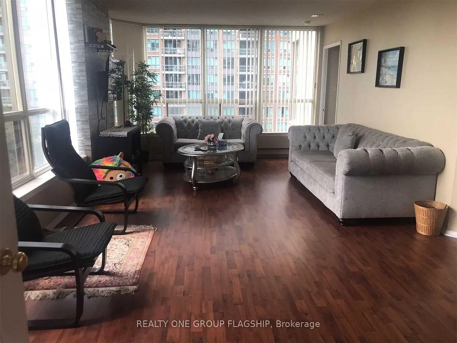 2 bed, $2,400 — Photo 3