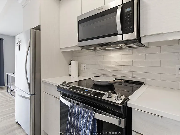 728 Brownstone Dr #302 — Photo 7