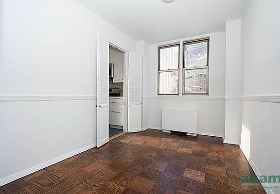 4th image of 201 E 36th St APT 11A