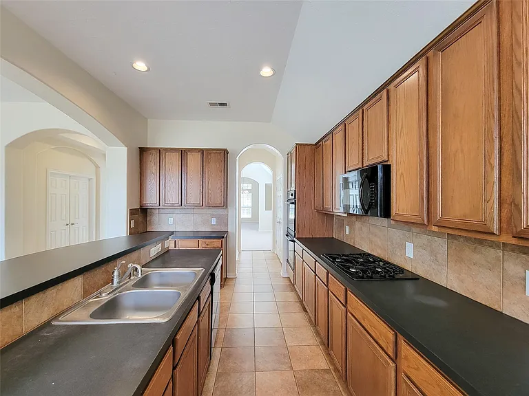 25219 Piney Heights Ln — Photo 12