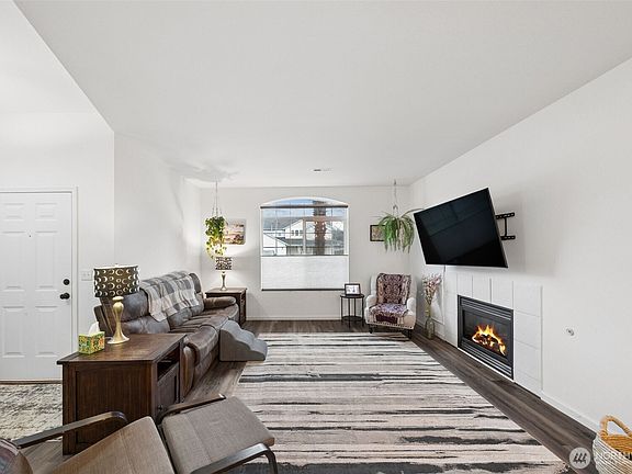 4th image of 15207 87th Street Ct E