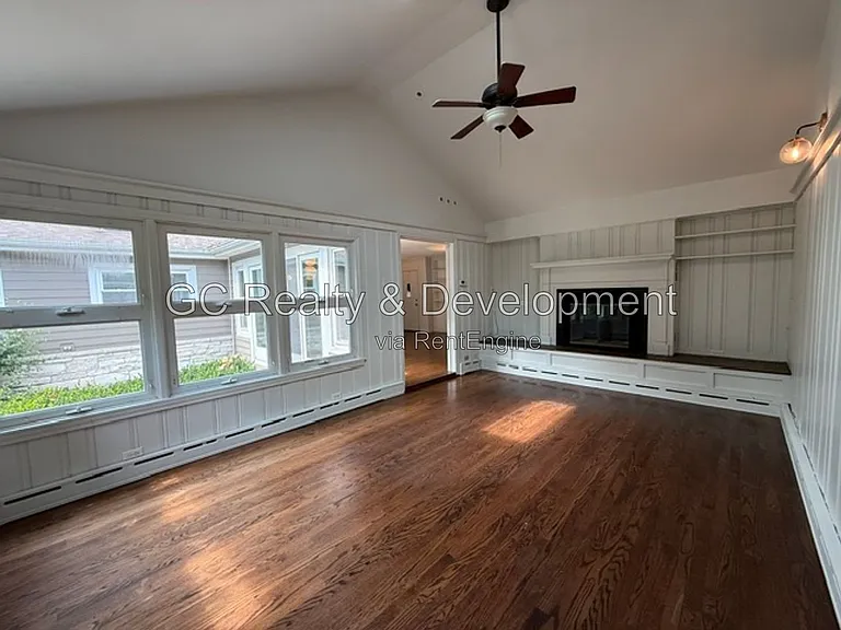 255 Crest Rd — Photo 24