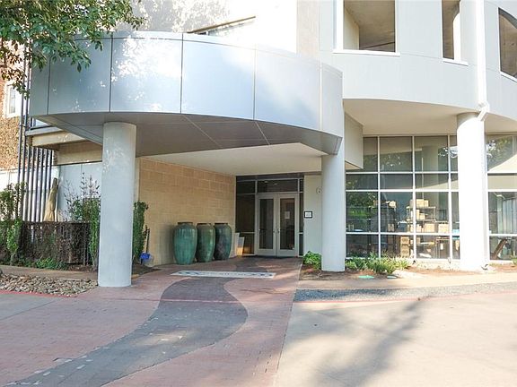 2nd image of 603 Davis St APT 1409