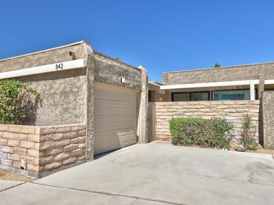 842 N Calle De Pinos, Palm Springs, CA, 92262