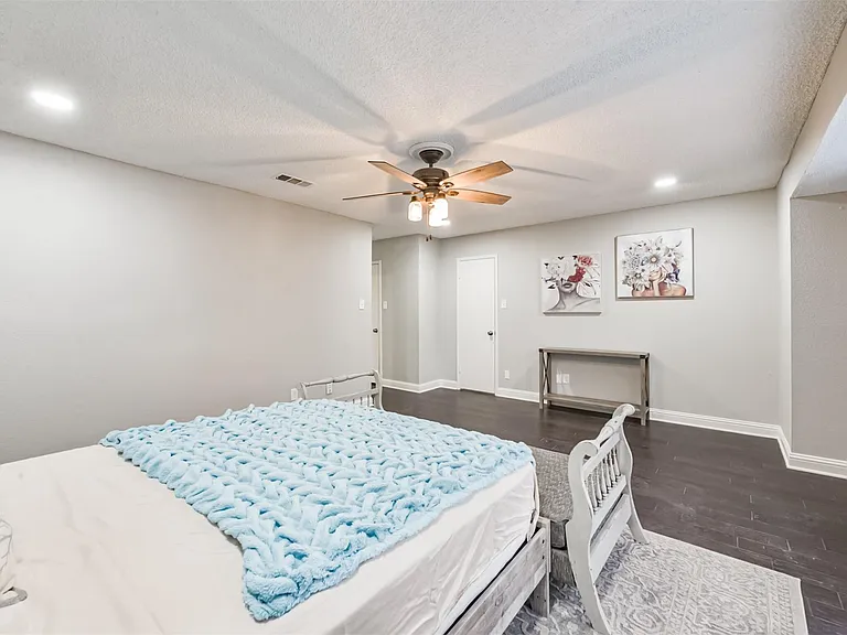 14111 Misty Meadow Ln — Photo 25