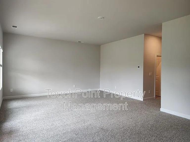 115 Sentinel Ct — Photo 26