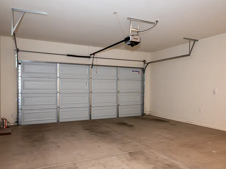 10410 W Robertson St — Photo 26