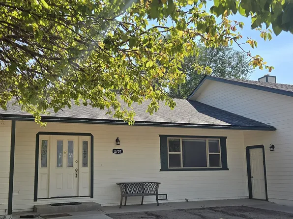 2707 Gordon Ave, Minden, NV 89423