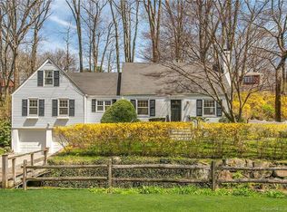 31 Center Dr, Old Greenwich, CT 06870