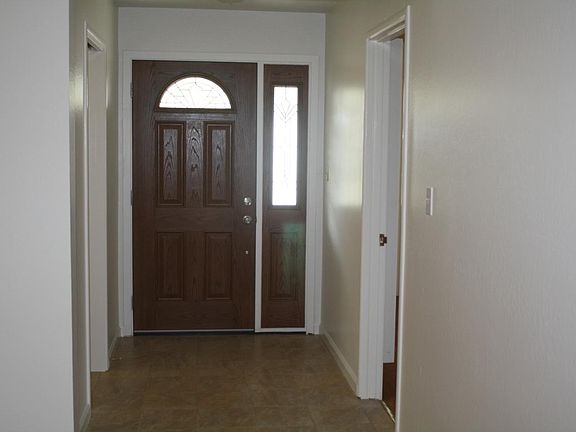 2nd image of 1472 Floyd Ave