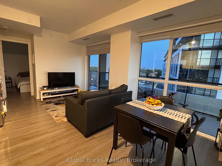 60 George Butchart Dr #619 — Photo 4