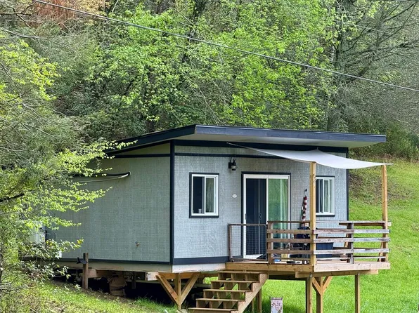 112 Double Oaks Pass, Murphy, NC 28906