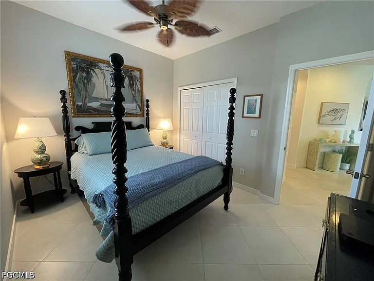 10640 Camarelle Cir — Photo 44