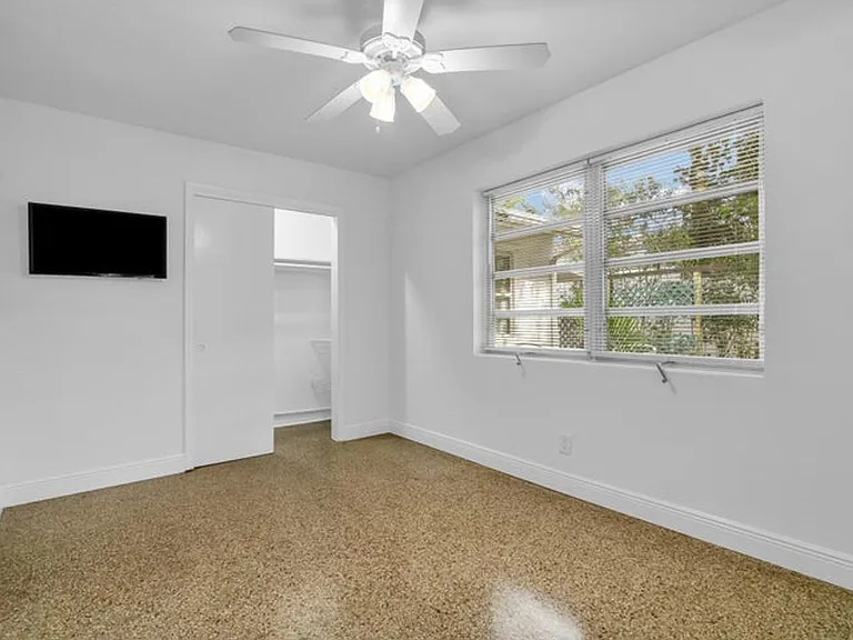 702 Sunset Dr — Photo 13