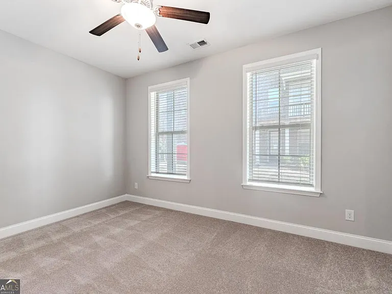 5051 Pinckney Ln — Photo 61