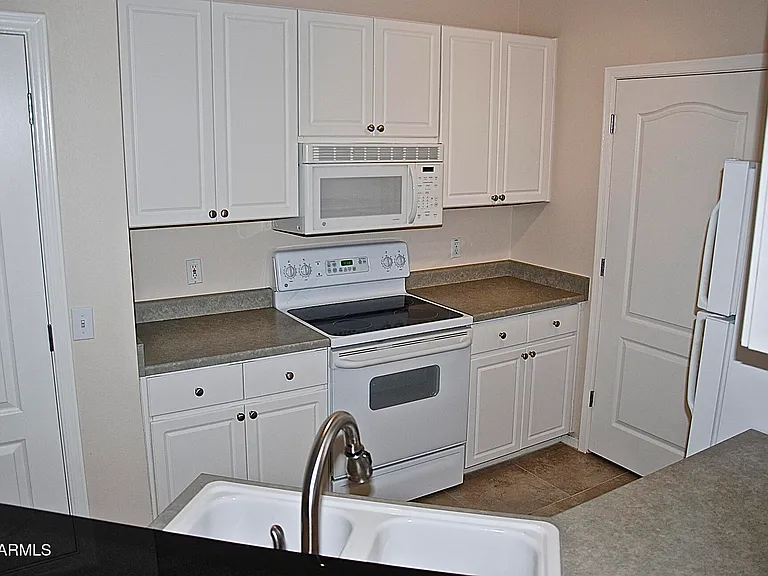 1701 E Colter St #286 — Photo 5