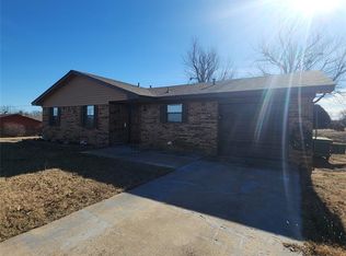 731 County Road 1350, Chickasha, OK 73018