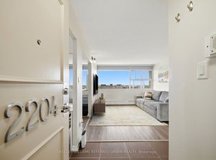 715 Don Mills Rd #2204, Toronto, ON M3C 1S5