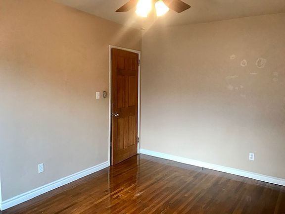 5th image of 846 Diamond St