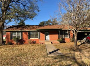 703 N Warren St, Overton, TX 75684