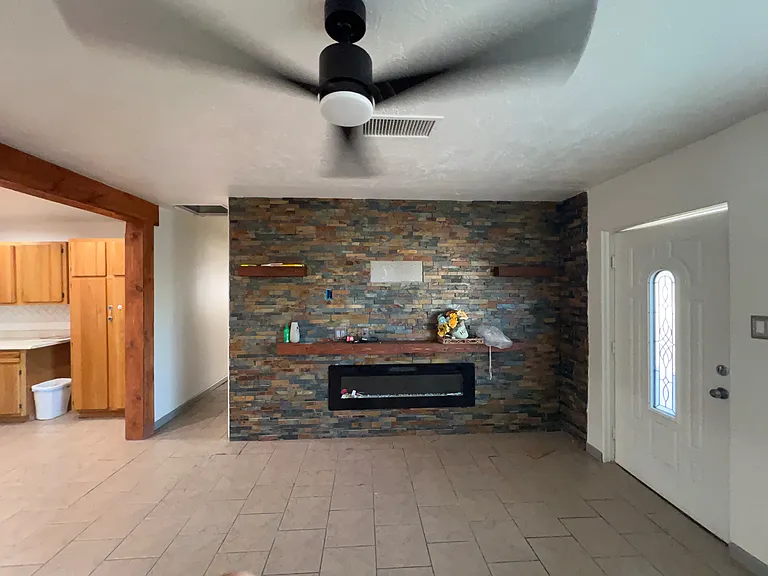 1030 Joy Ln — Photo 9