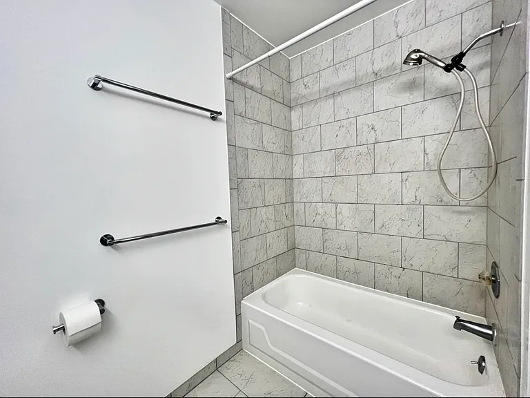 350 Aoloa St #B214 — Photo 11