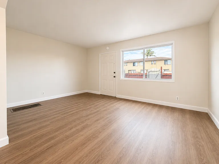 6553 Kelly St #6553 — Photo 4