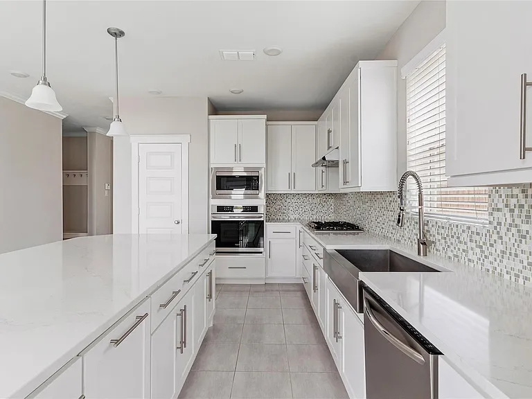 4702 Cold Stream Ct — Photo 18