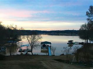 1975 Marthas Vineyard Rd, York, SC 29745