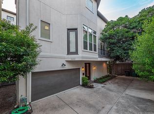 2402 Wroxton Rd, Houston, TX 77005