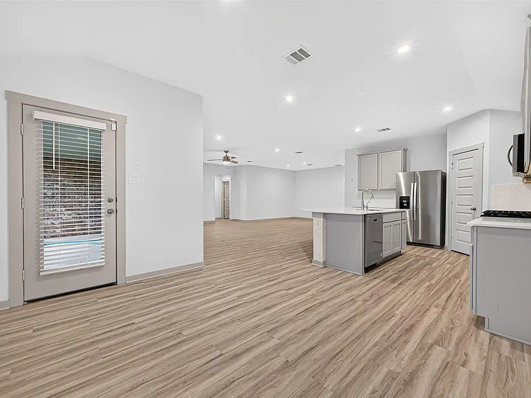 3530 Terrace Landing Ct — Photo 14
