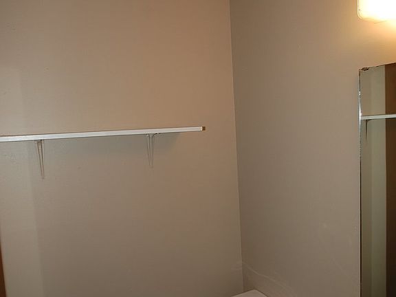 4th image of 1016 W 44th St APT A