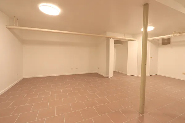 Rented by Douglas Elliman | media 32