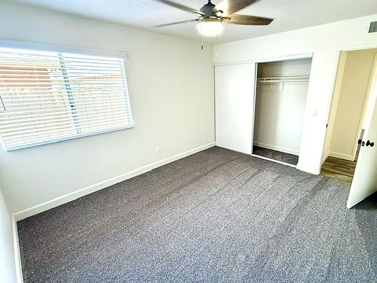 Palm Villas Apartments — Photo 32