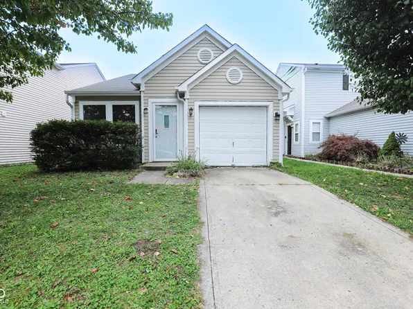 1280 Odell Ln, Greenwood, IN 46143