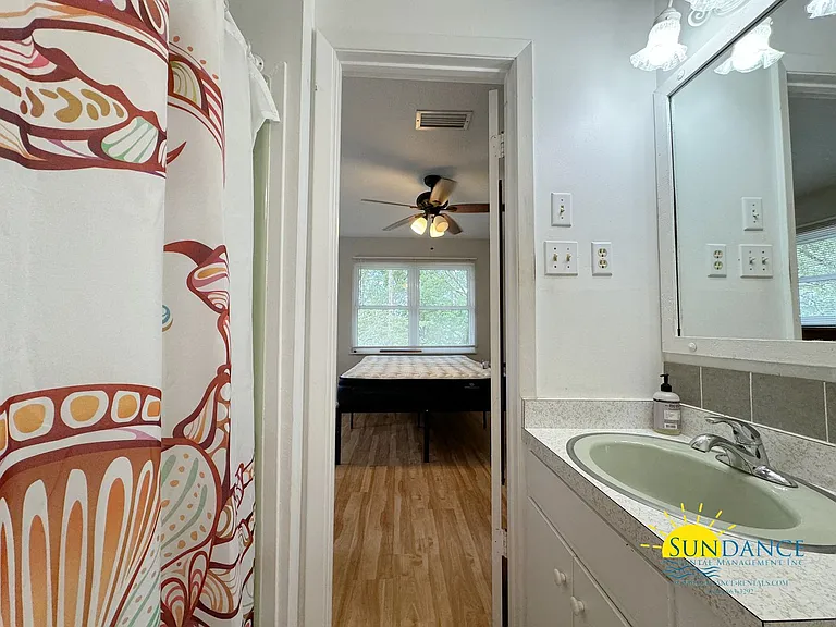 7 Longwood Dr — Photo 13