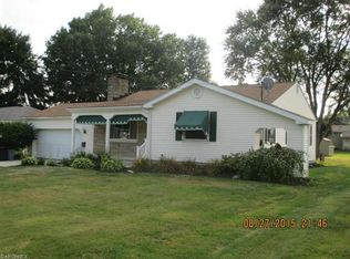 494 13th St, Campbell, OH