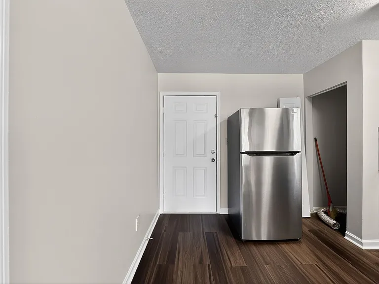 4246 Villas Dr #704 — Photo 11