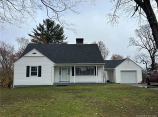 29 Valerie Ln, Danbury, CT