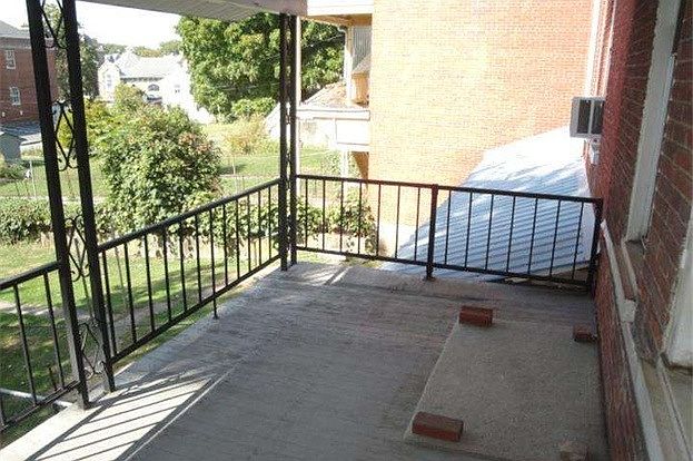 Back yard second floor patio