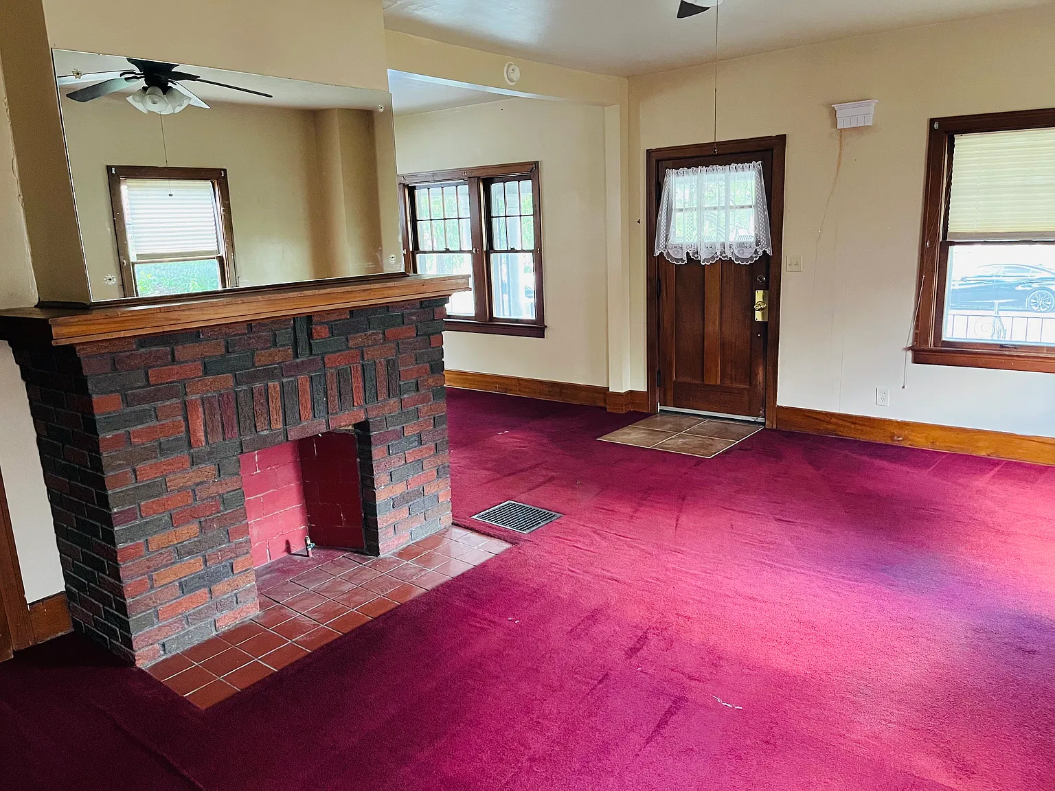 3 bed, 1344 sqft, $1,500 — Photo 3