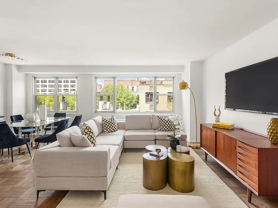 1st image of 2 Charlton St APT 6C