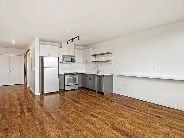 4111 Stone Way N — Photo 27