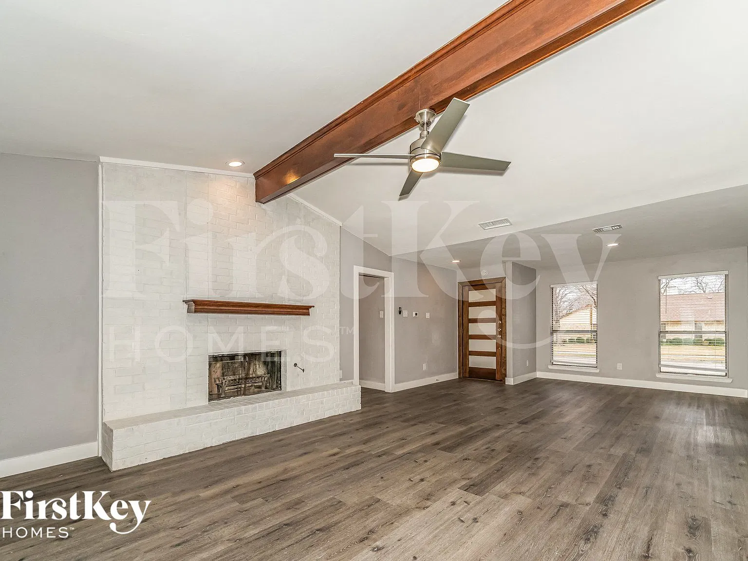 4 bed, 2.5 bath, 1831 sqft, $2,910 — Photo 3