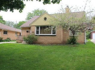 5906 W Fillmore Dr, West Allis, WI 53219