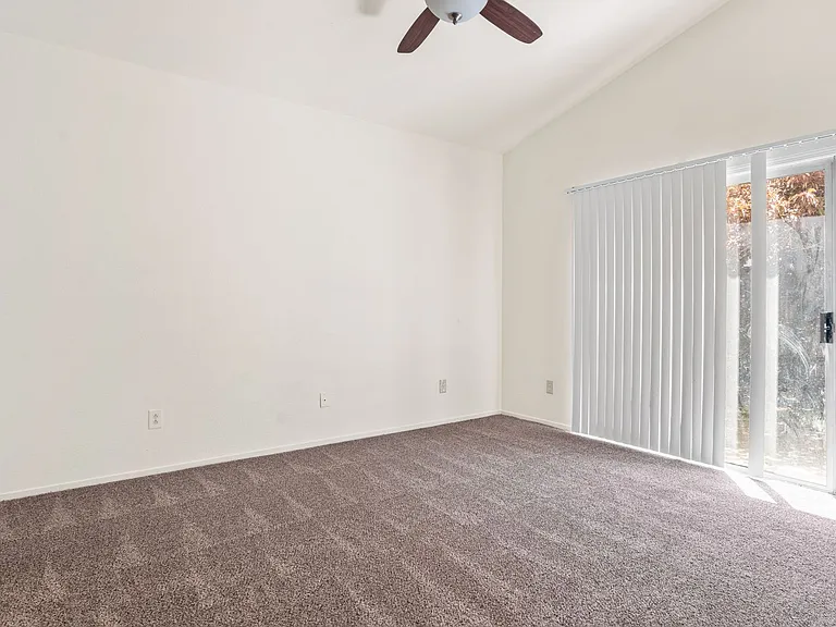 5710 Fox Creek Dr — Photo 13