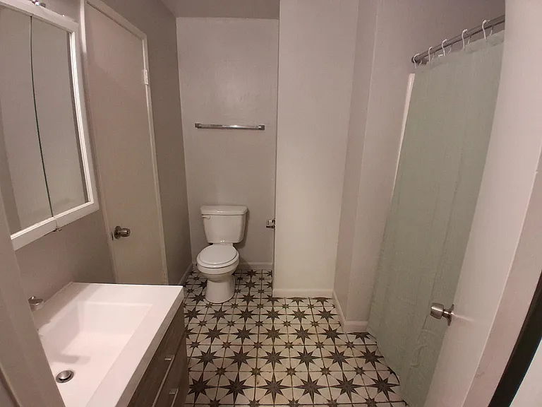 14359 Sinclair Cir — Photo 10
