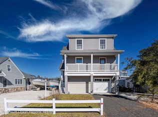 25 Nautilus Rd, Waretown, NJ 08758