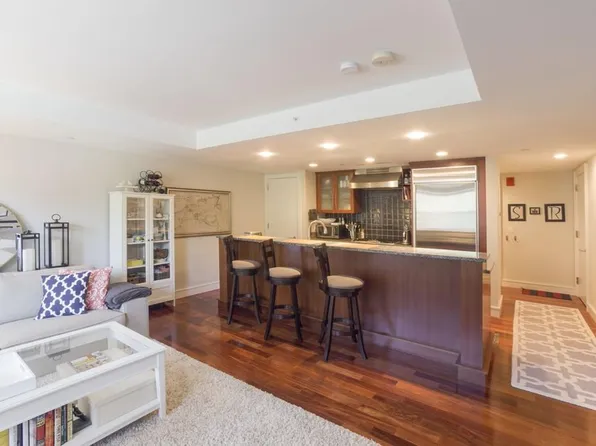 2 1/2 Battery Wharf #2401, Boston, MA 02109