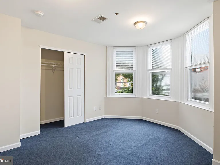 2238 N Park Ave #B — Photo 16